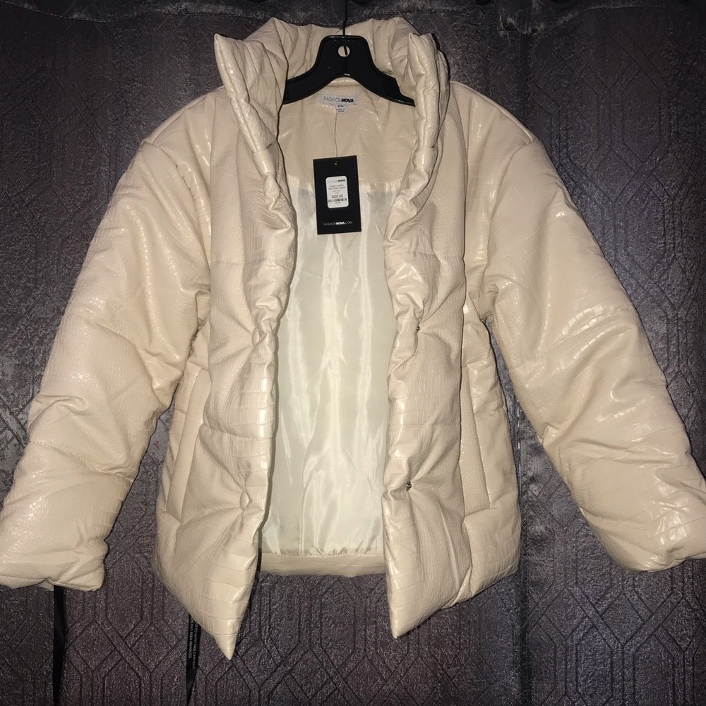 Fashion Nova Puffer jacket